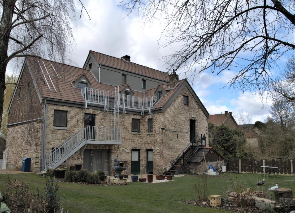 B&B De Dubbelmolen Tongeren Bagian luar foto