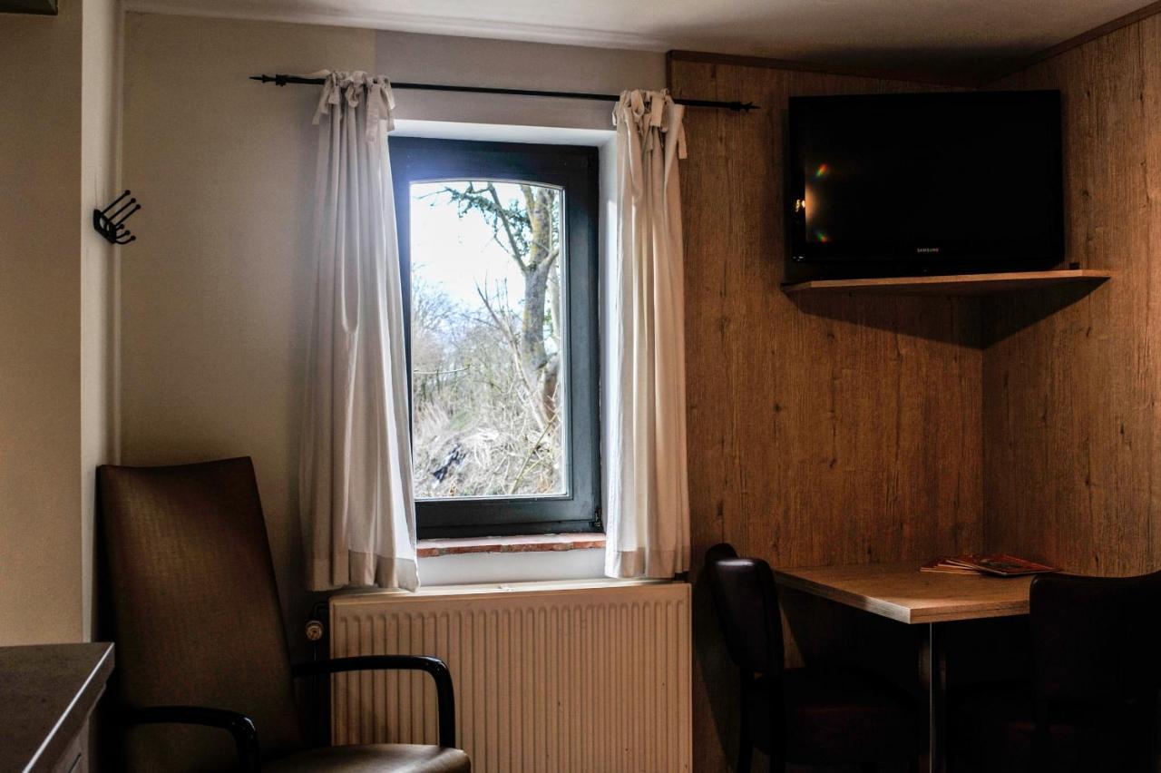 B&B De Dubbelmolen Tongeren Bagian luar foto