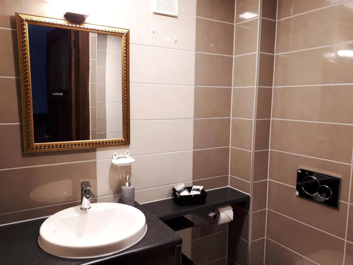 B&B De Dubbelmolen Tongeren Bagian luar foto